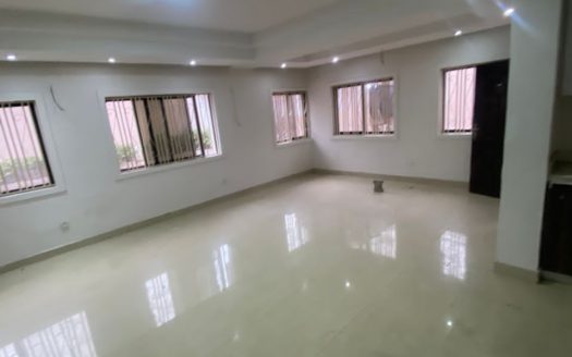 4 bedroom detached duplex
