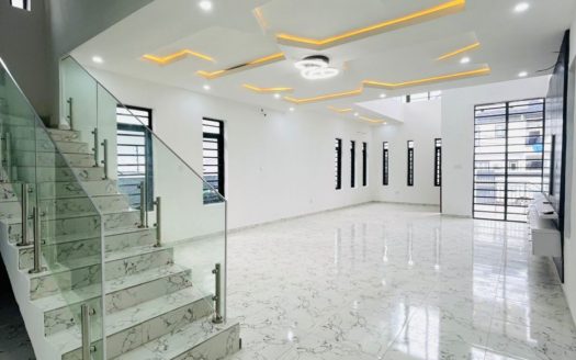 4 bedroom detached duplex for sale