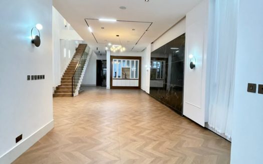 5 Bedroom Detached Duplex For Sale Rental Income Investment property