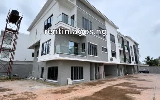 3 bedroom maisonette for rent banana island