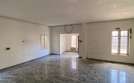 5 bedroom commercial property for rent