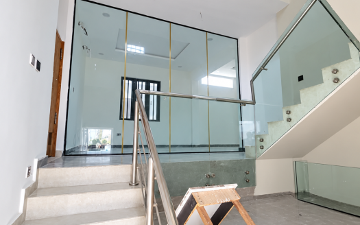 5-Bedroom Detached Duplex For Commercial Use