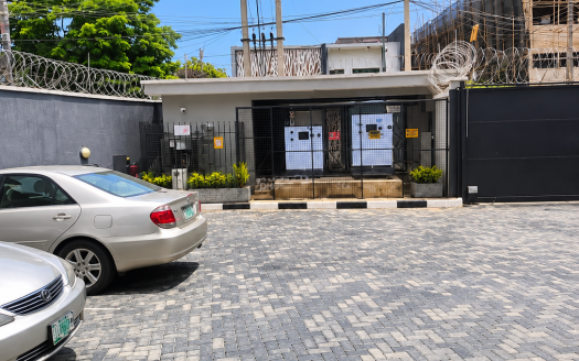 Block Of 6 Luxury Apartments